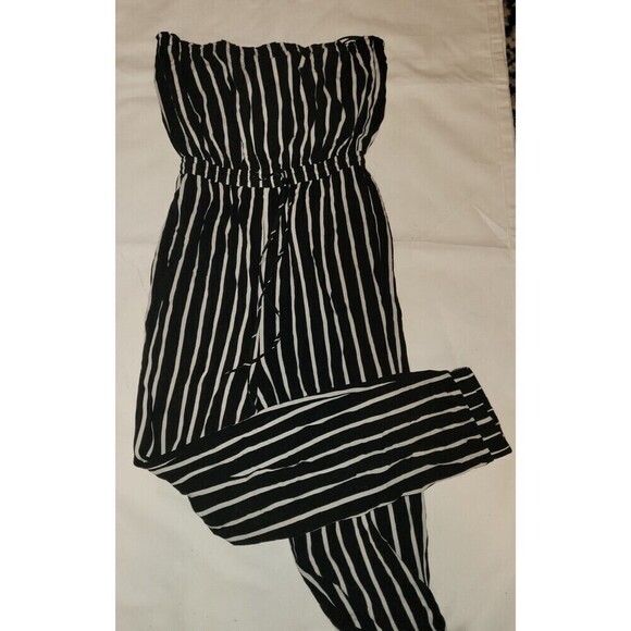 2 for $20 Forever 21 Contemporary Jumpsuit Strapless Black and White Striped - Picture 1 of 4